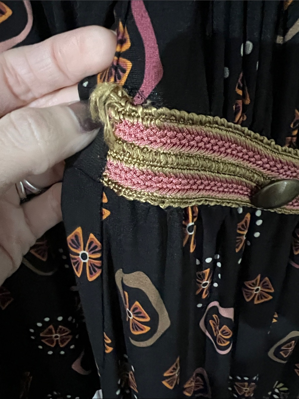 Black Patterned Long-Sleeve Scoop-Neck Dress with Belt - Picture 4 of 8